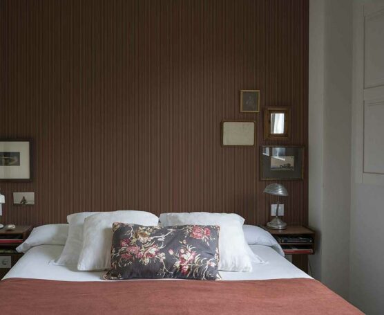Wallpaper lined pattern