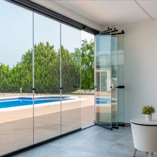 folding glass curtain pool