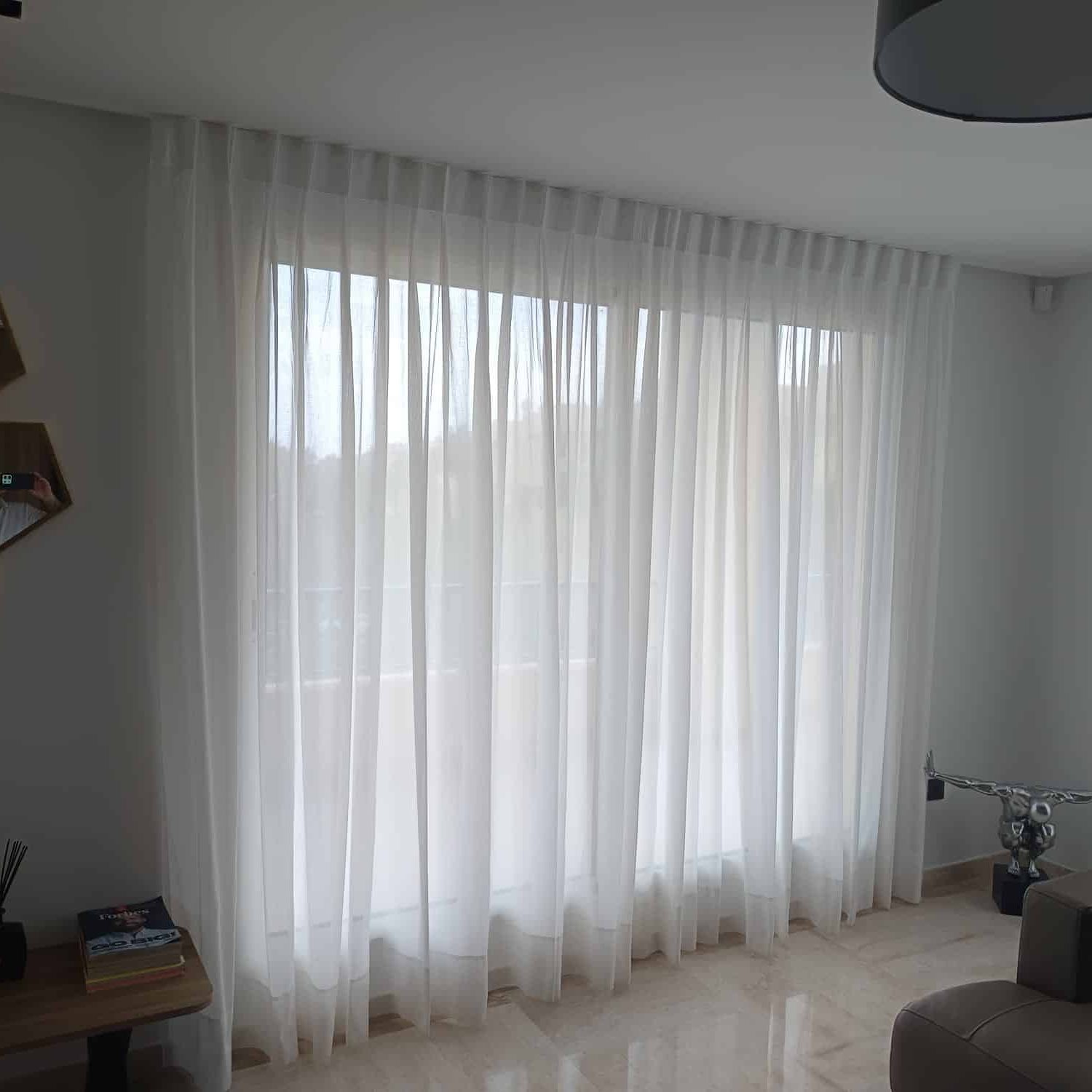 Perfect wave white voiles